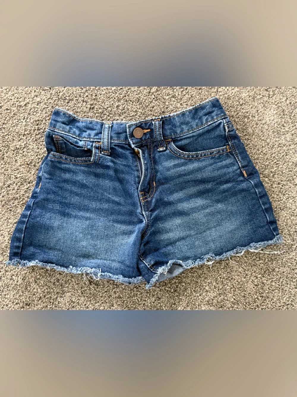 Girls Old Navy dark denim cutoff shorts size 8